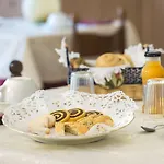 Olimpia Hotel 3*