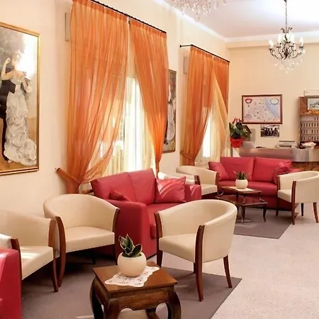 ホテル Olimpia 3*